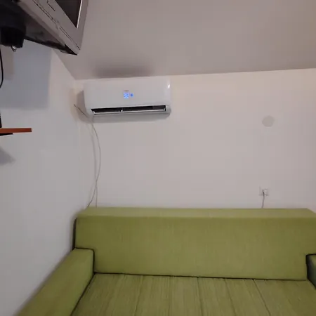 Stan Na Dan Prenociste بيت ضيافة